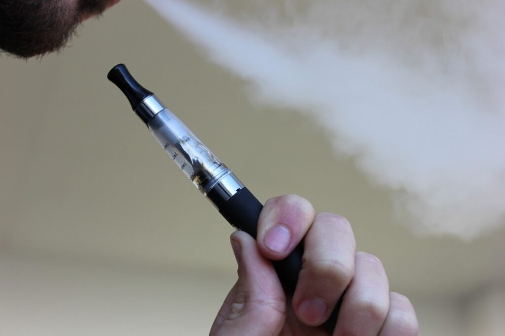 Got vaper’s tongue? Here’s how you can cure it in a few simple steps 