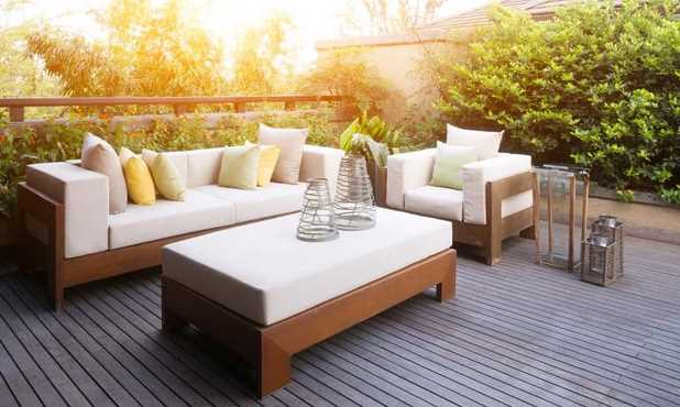3 Reasons to Go Online to Purchase Outdoor Furniture