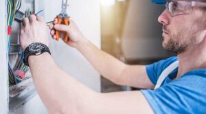 When Should You Call An Electrician