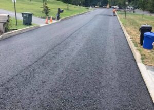 What Is The Best Season for Sealcoating?