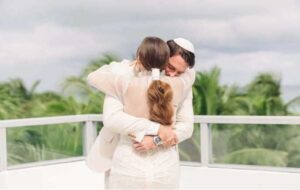 Why do you need a first look wedding photo