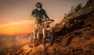 7 Reasons to Get a Graphics Kit for Your Dirtbike