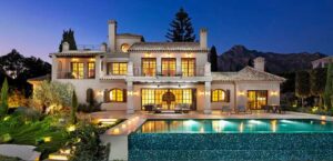 Five Things to Consider Before Buying a New Luxury Home in CA