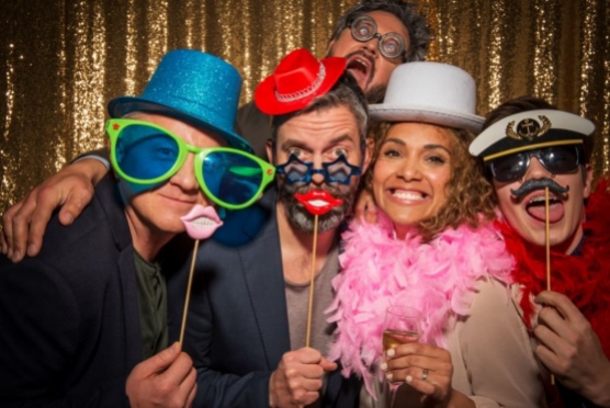 4 Photo Booth Rentals You Must Try For an Awe-Inspiring and Magical Experience