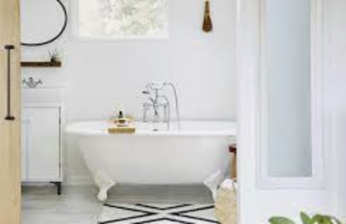 TOP TIPS FOR KEEPING YOUR BATHROOM LOOKING CLEAN AND FRESH
