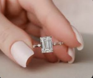 How To Choose An Emerald-Cut Diamond