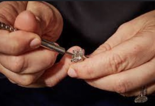How To Buy The Perfect Lab-Grown Diamond