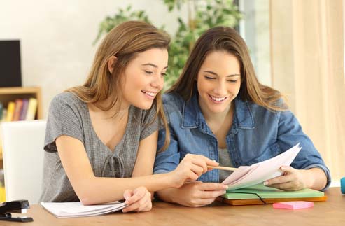 How Academic Tutoring Can Help High School Students Prepare for College Applications
