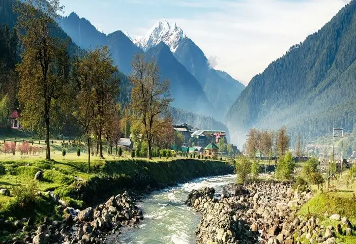 Top Places To Visit in Kashmir