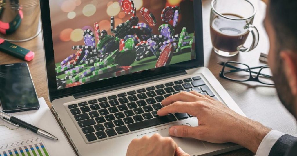 Common Gambling Mistakes in Online Casinos: How to Avoid Them